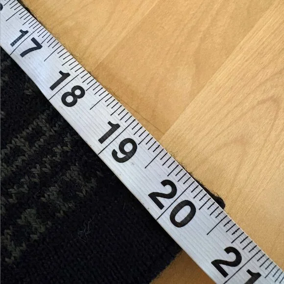 Dale of Norway Norwegian L Wool Cardigan Sweater Green/Black Shorter Length - Picture 7 of 11